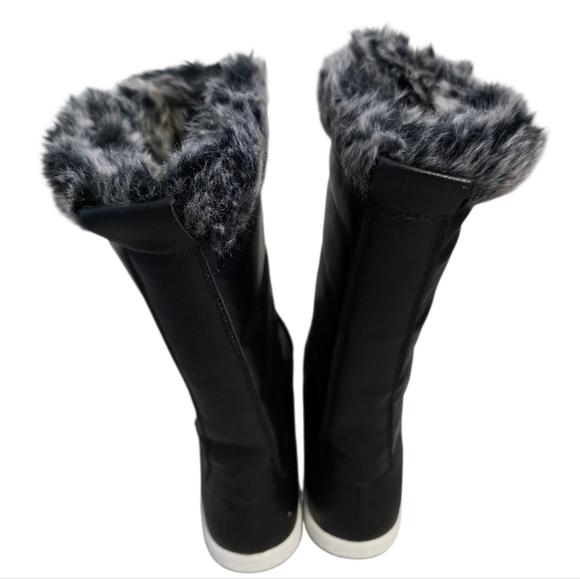 Women's Black Fur-Lined Winter Boots Size 7 - Picture 4 of 6